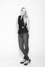 View Kourtney S - Nine9 61529
